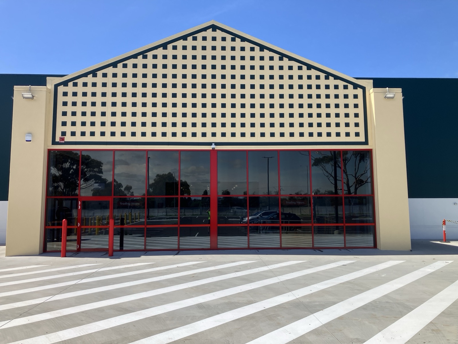 Entrance tinting – Bunnings, Sale